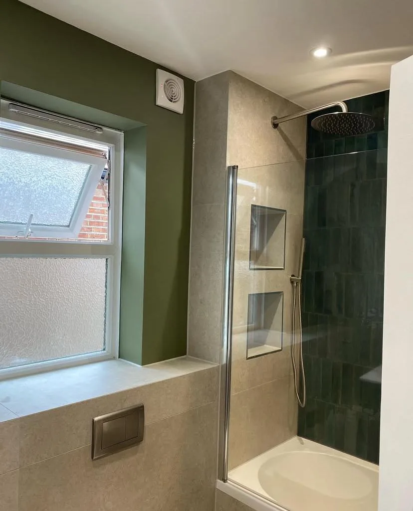 From Drab to Dreamy: Inar Bathroom’s Latest Leyton Transformations